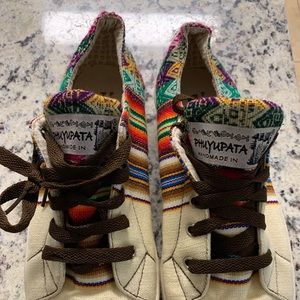 Women/Men serape shoes excellent condition